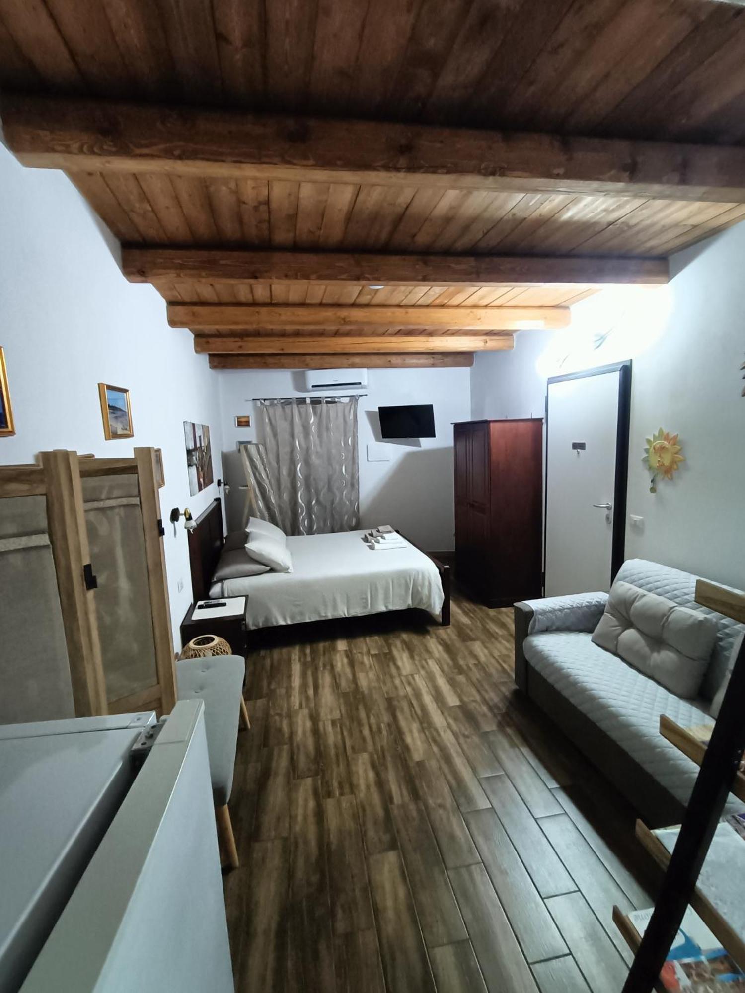Bed And Breakfast Raggio Di Sole Iglesias Eksteriør billede