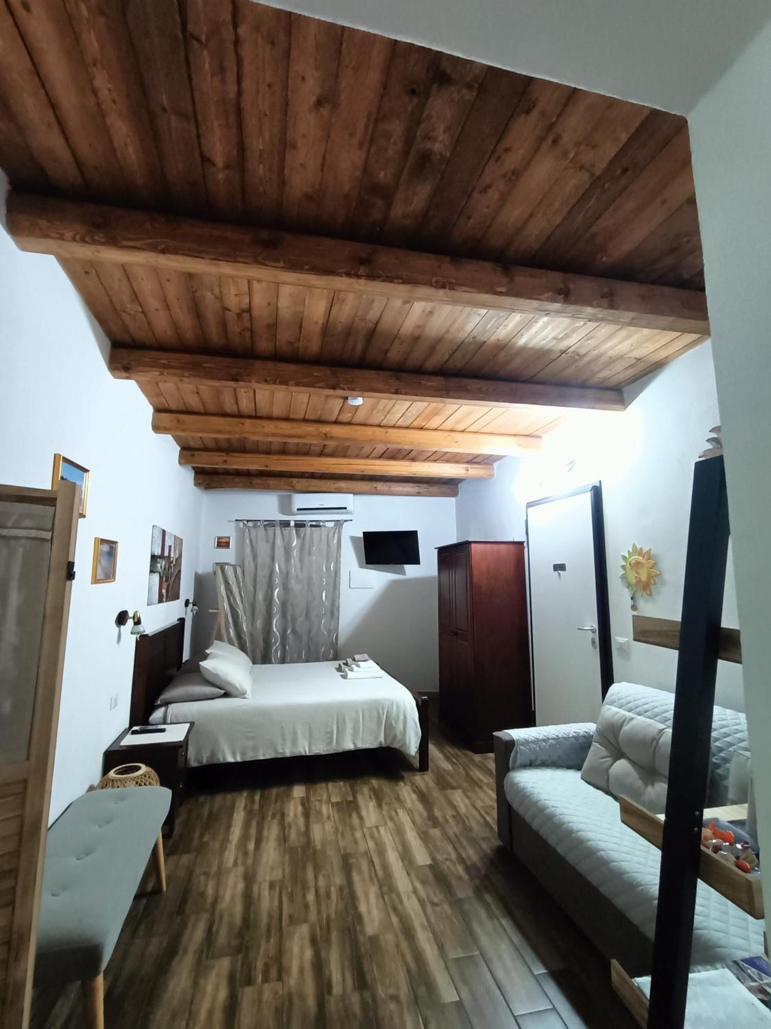 Bed And Breakfast Raggio Di Sole Iglesias Eksteriør billede