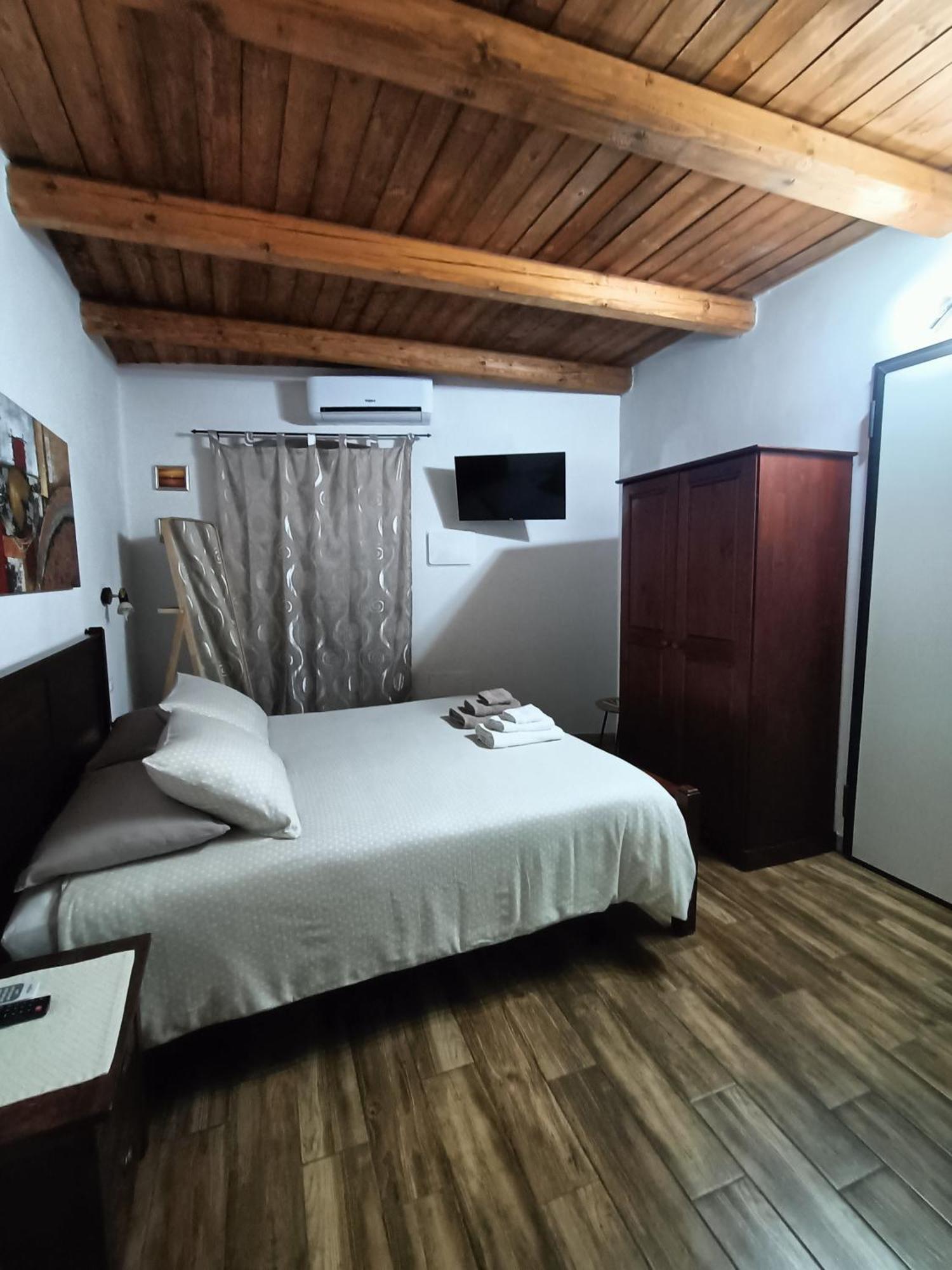 Bed And Breakfast Raggio Di Sole Iglesias Eksteriør billede