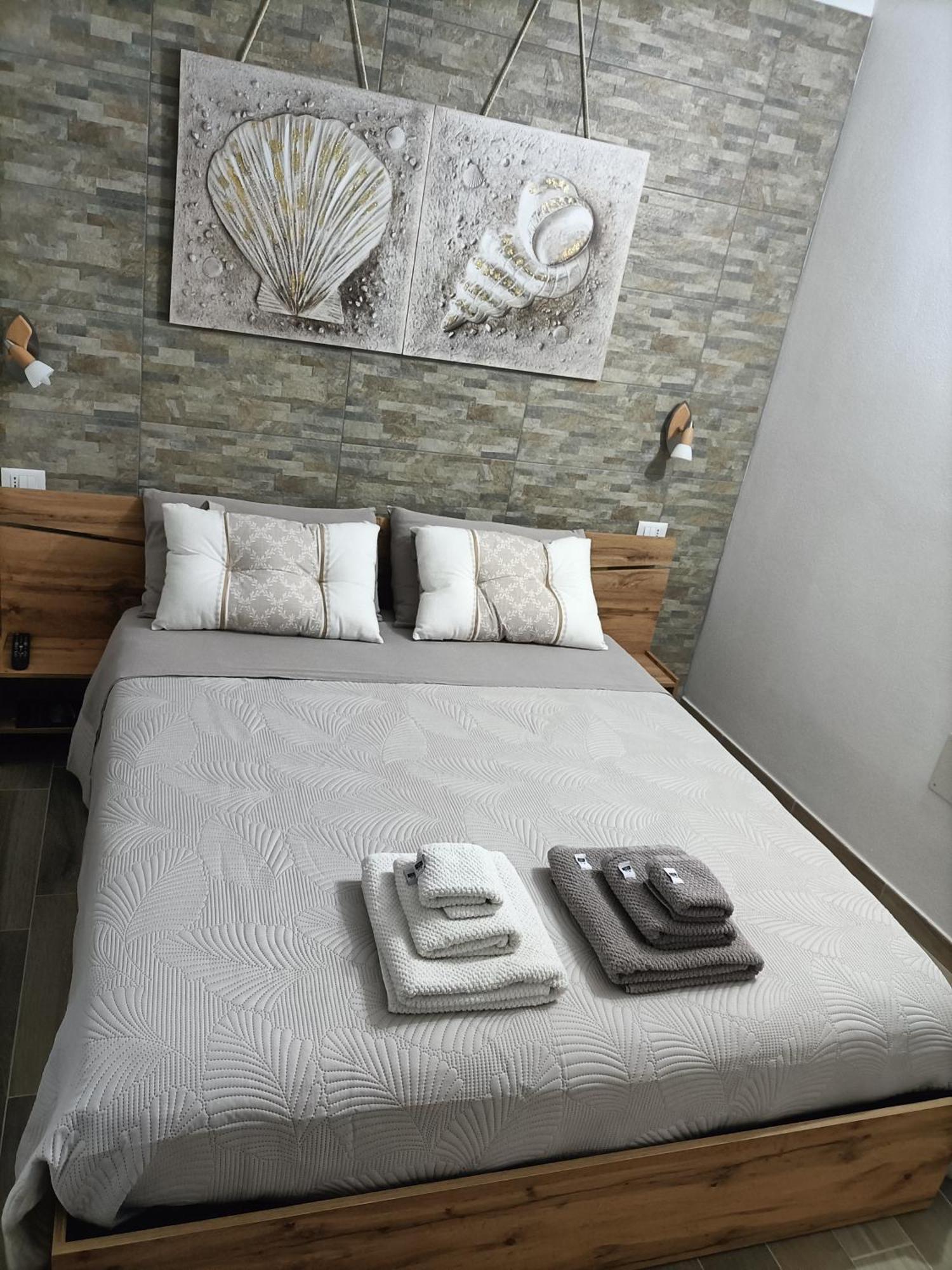 Bed And Breakfast Raggio Di Sole Iglesias Eksteriør billede